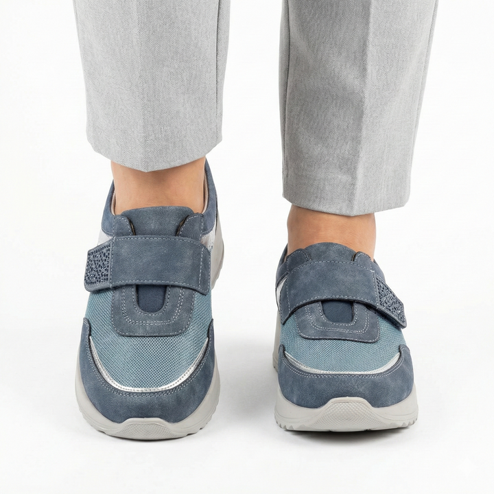 "April - Comfortabele Schoen voor Dames" can be rewritten as "April Comfortabele Schoen voor Dames".