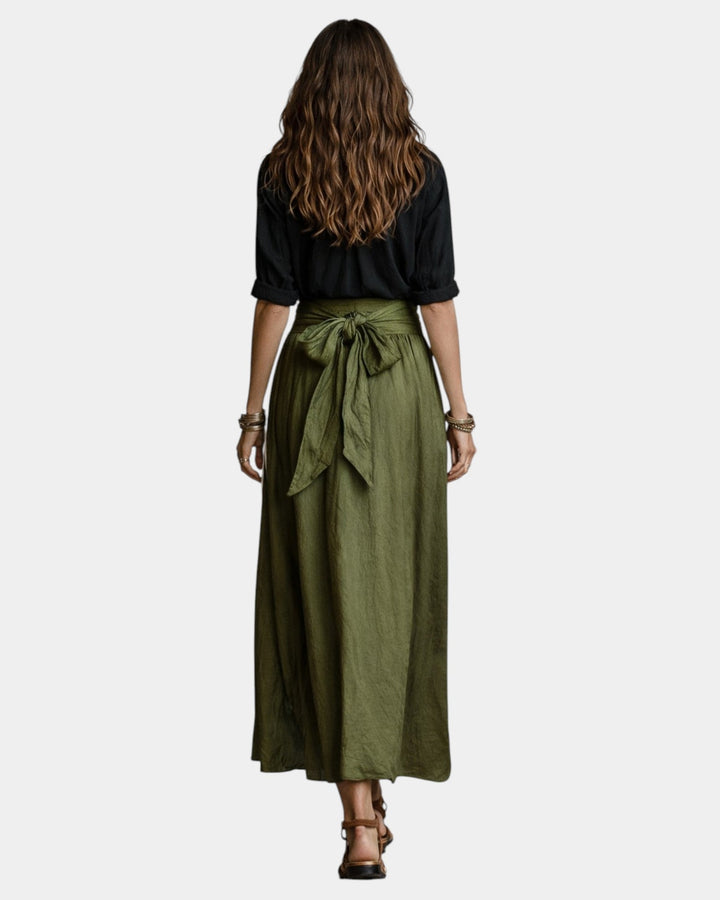Dione - Midirok en losse zwarte blouse