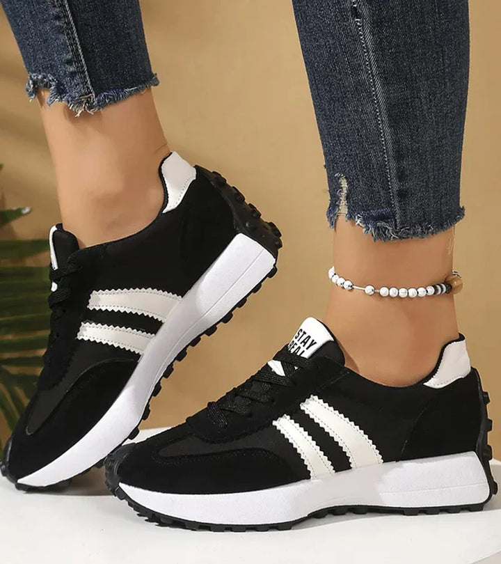 Élina™ - Ergonomische Sneakers met Verhoogd Comfort en Tijdloze Stijl