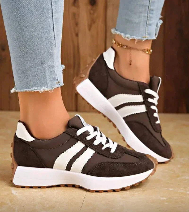 Élina™ - Ergonomische Sneakers met Verhoogd Comfort en Tijdloze Stijl