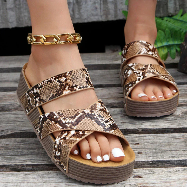 Nikki Modieuze Orthopedische Sandalen