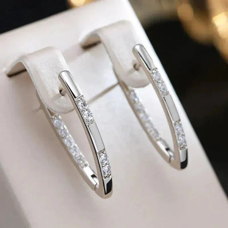 Geavanceerde oorbellen met zirconia stenen