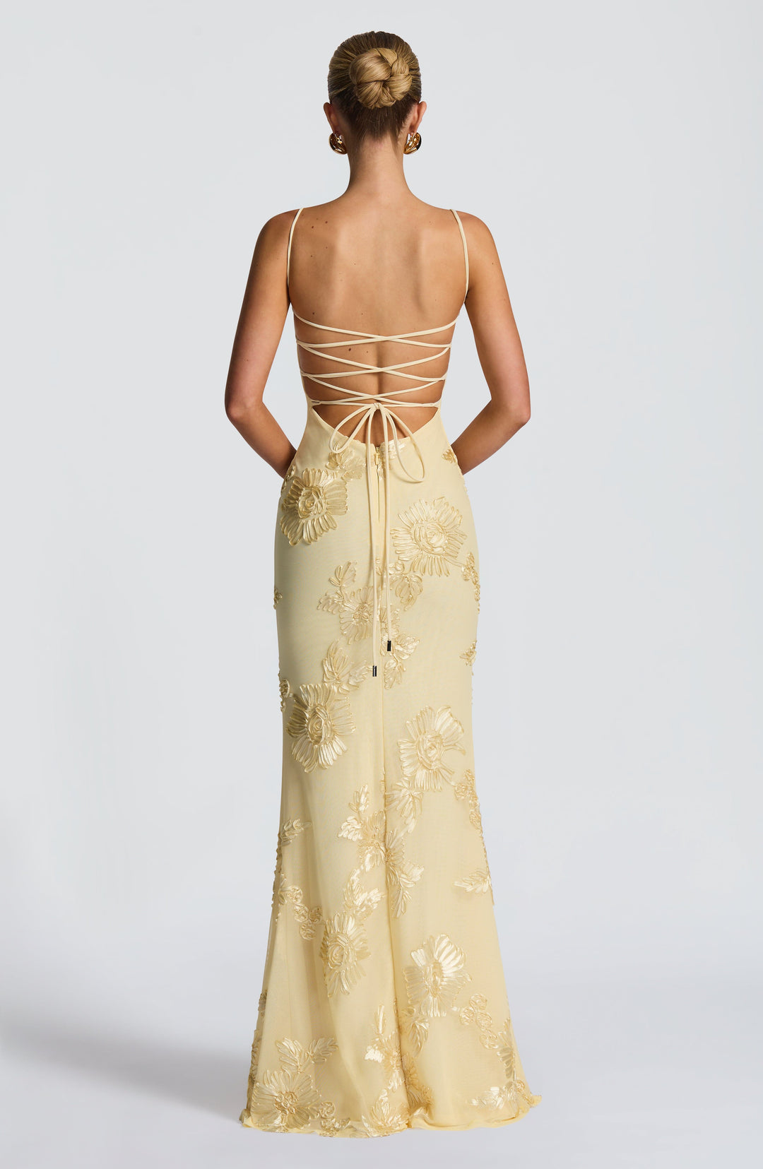 Elara - Gestructureerde elegantie met exclusieve details